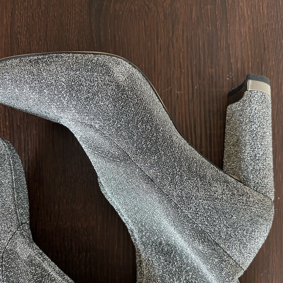 Michael Kors Holiday sparkle booties - Picture 9 of 11